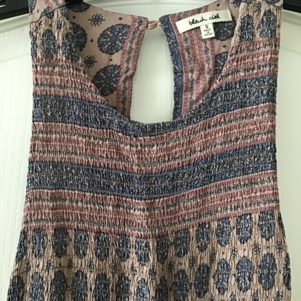 Patterned Dress - Picture 3 of 6